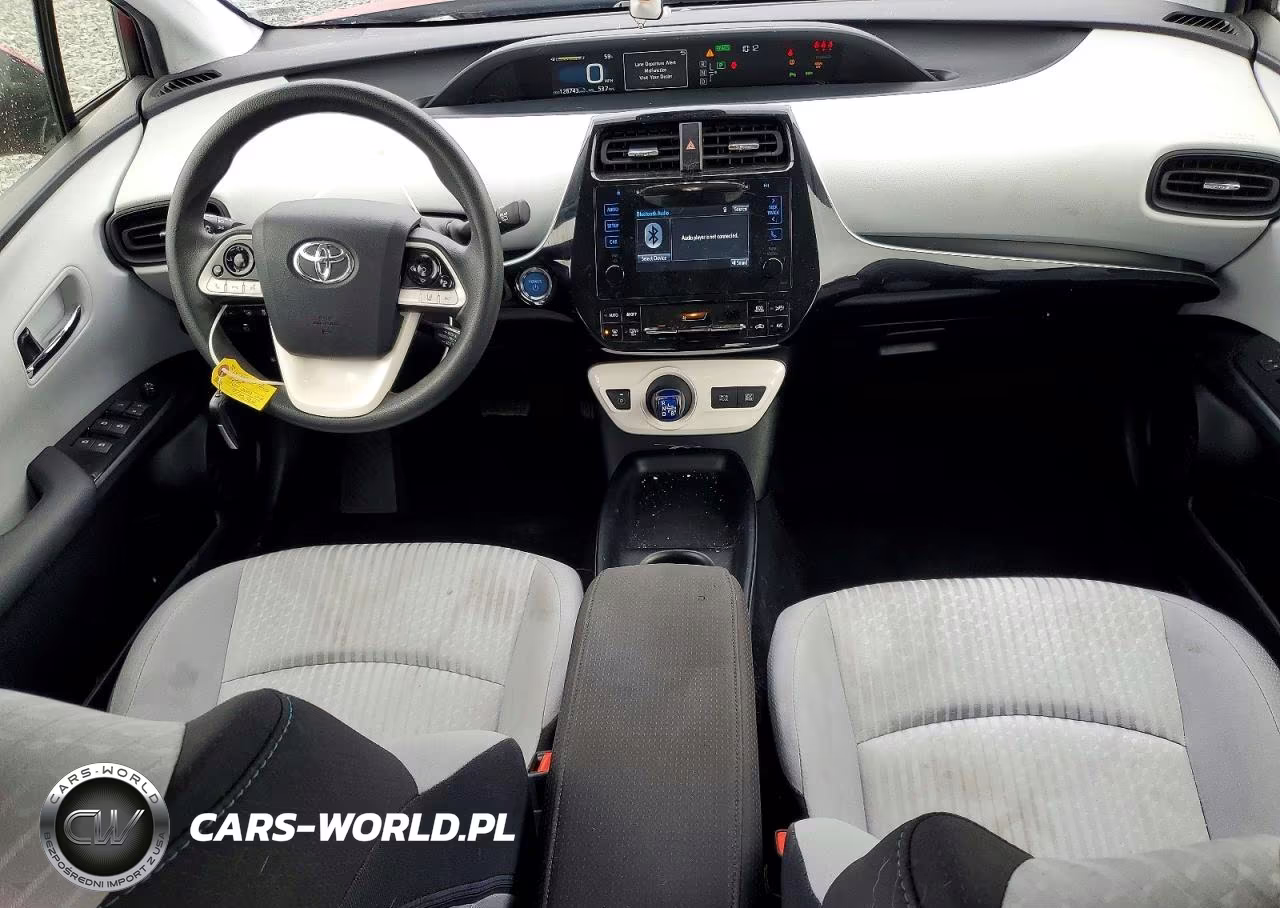 2018 Toyota Prius Two VIN:JTDKBRFU1J3590520 - 8