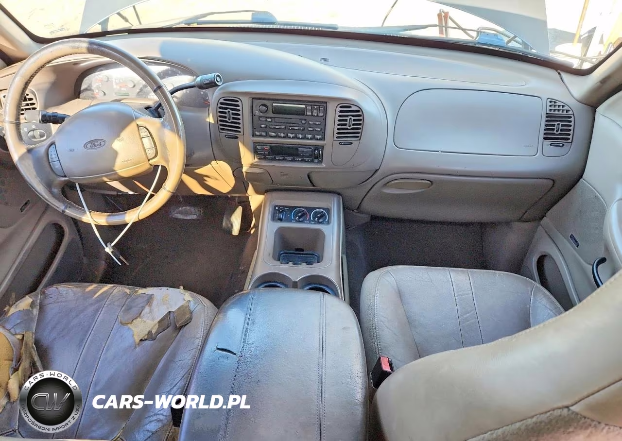 2002 Ford Expedition Eddie Bauer VIN:1FMRU17L42LA84936 - 8