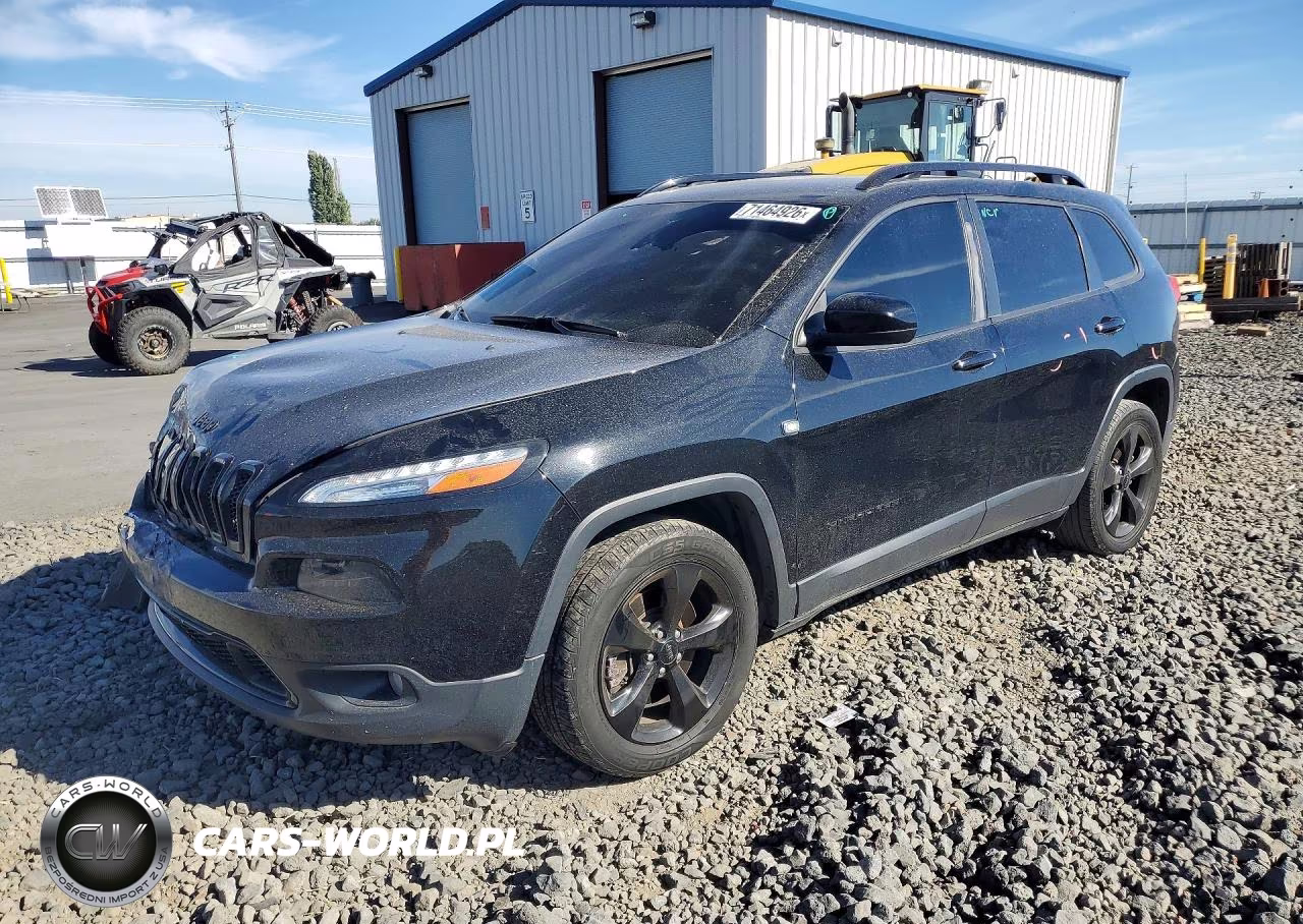 2018 Jeep Cherokee Latitude VIN:1C4PJLCB2JD565001 - 1