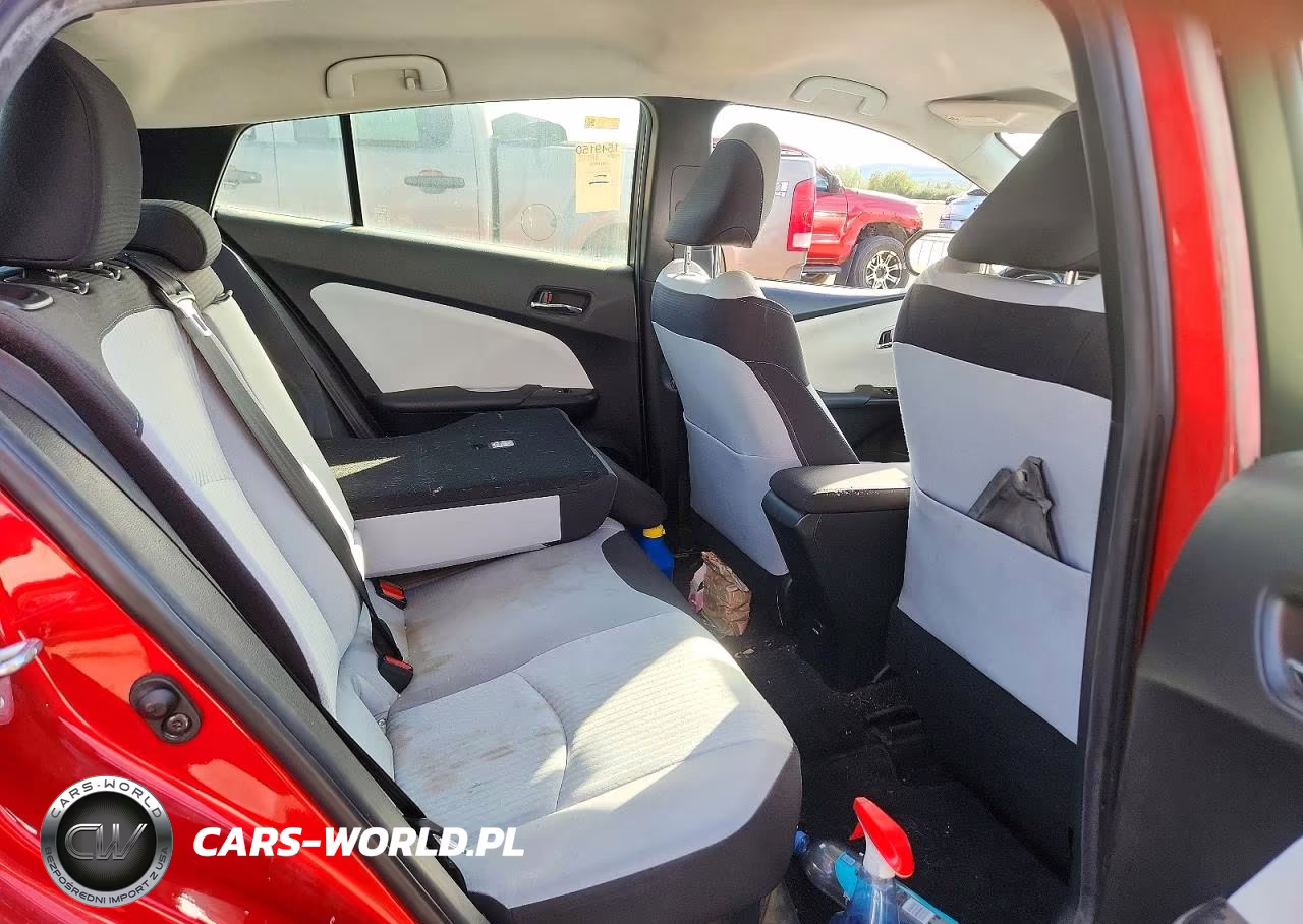 2017 Toyota Prius Three VIN:JTDKARFU4H3532771 - 10