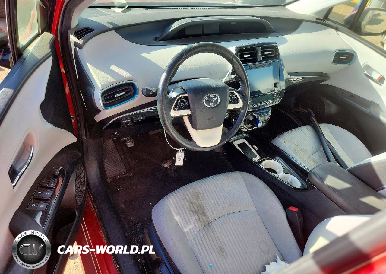 2017 Toyota Prius Three VIN:JTDKARFU4H3532771 - 8