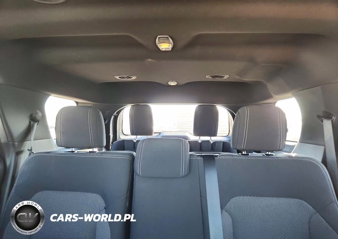 2017 Ford Explorer Xlt VIN:1FM5K7D80HGB14149 - 10