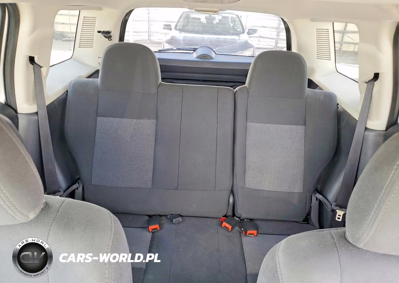 2014 Jeep Patriot Latitude VIN:1C4NJPFA8ED618307 - 10