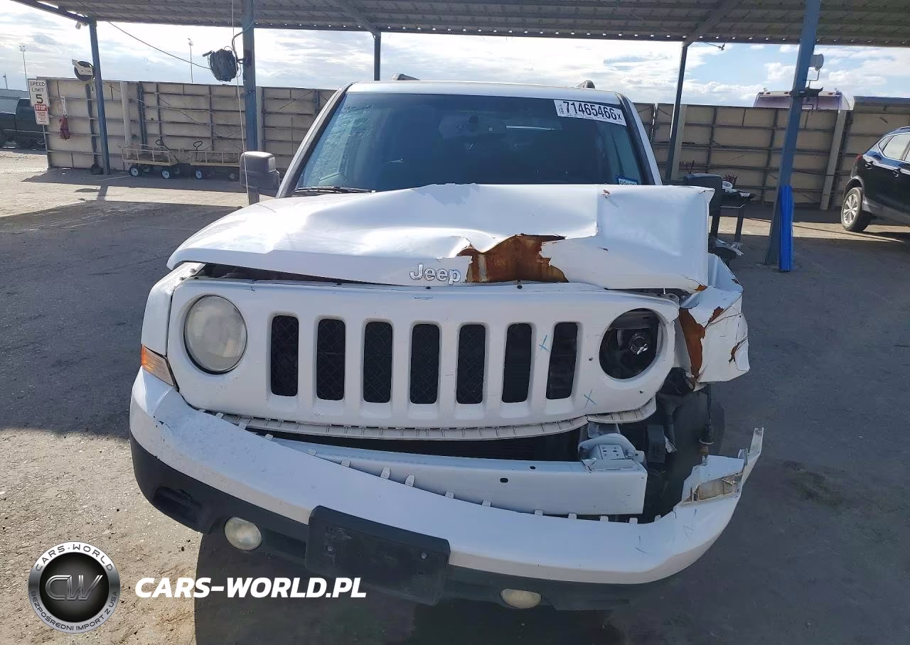 2014 Jeep Patriot Latitude VIN:1C4NJPFA8ED618307 - 5