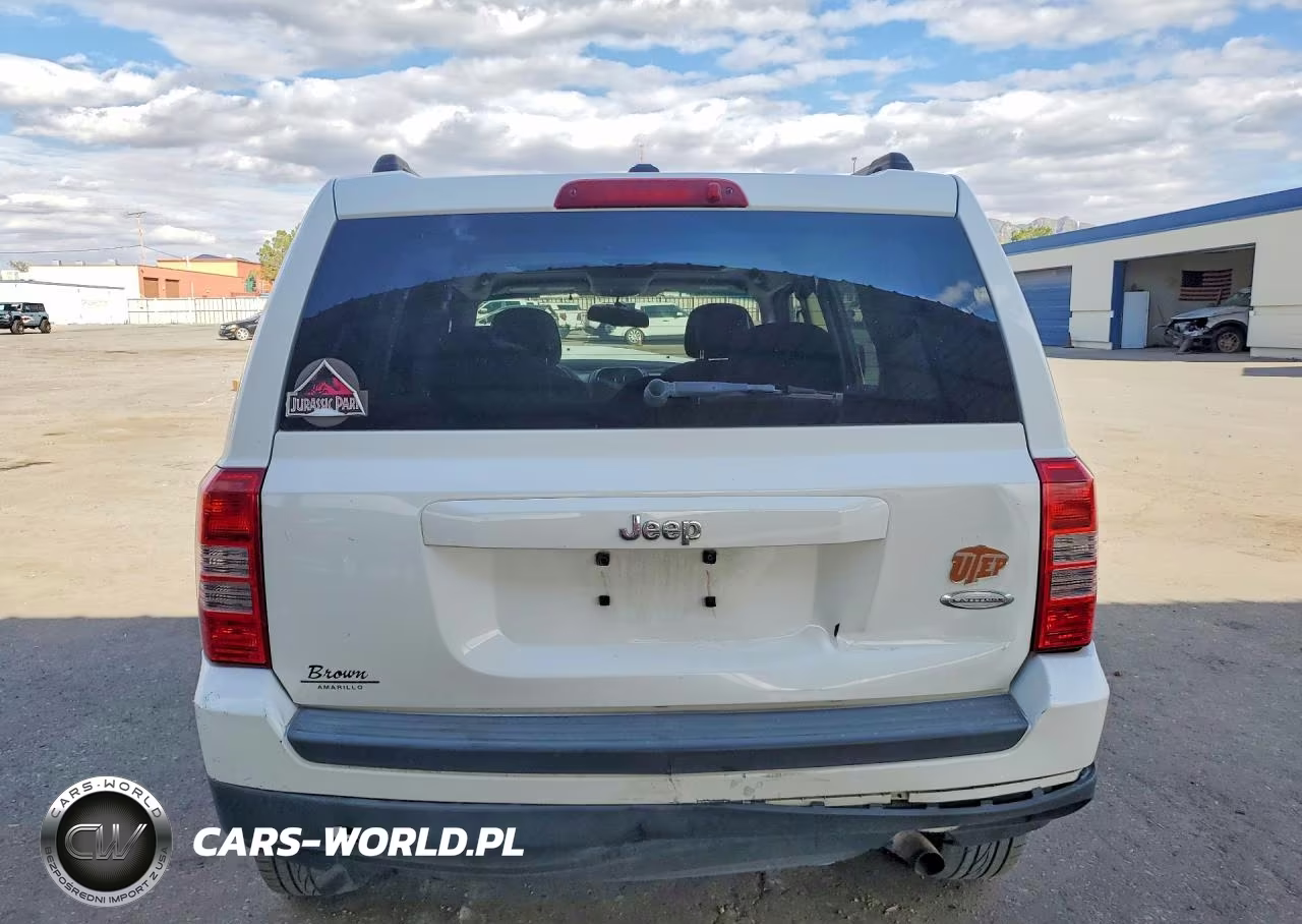 2014 Jeep Patriot Latitude VIN:1C4NJPFA8ED618307 - 6