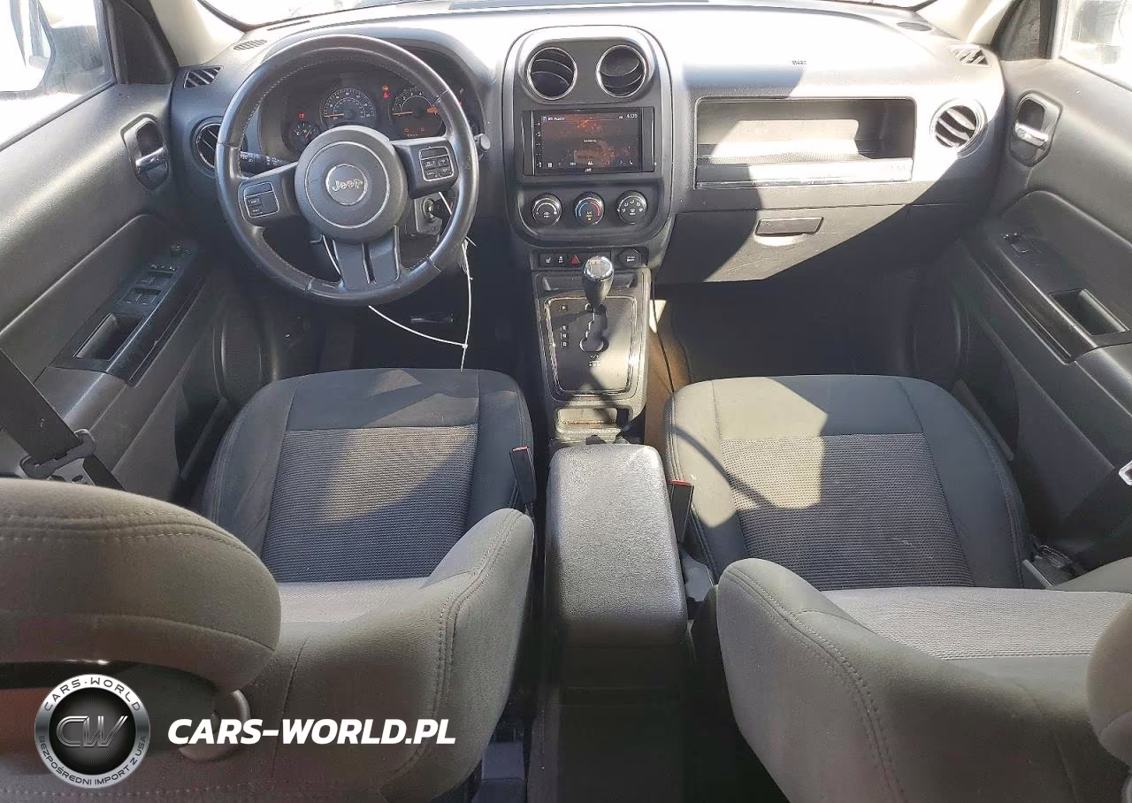 2014 Jeep Patriot Latitude VIN:1C4NJPFA8ED618307 - 8