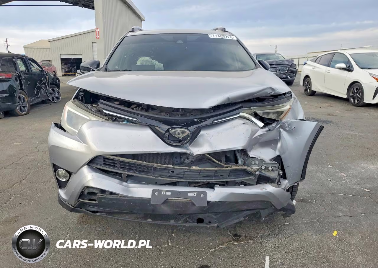 2018 Toyota Rav4 Le VIN:JTMZFREV7JJ175517 - 5