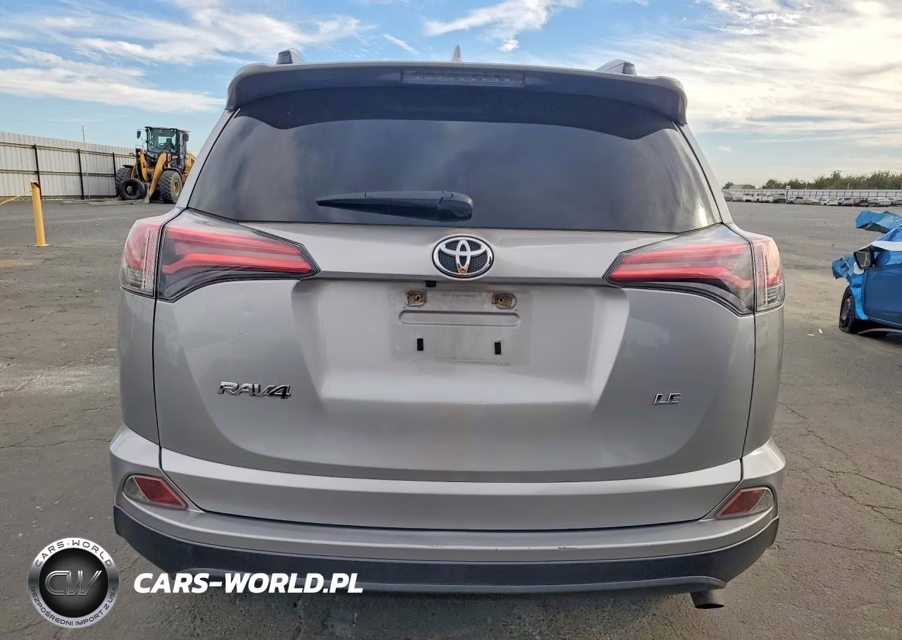 2018 Toyota Rav4 Le VIN:JTMZFREV7JJ175517 - 6