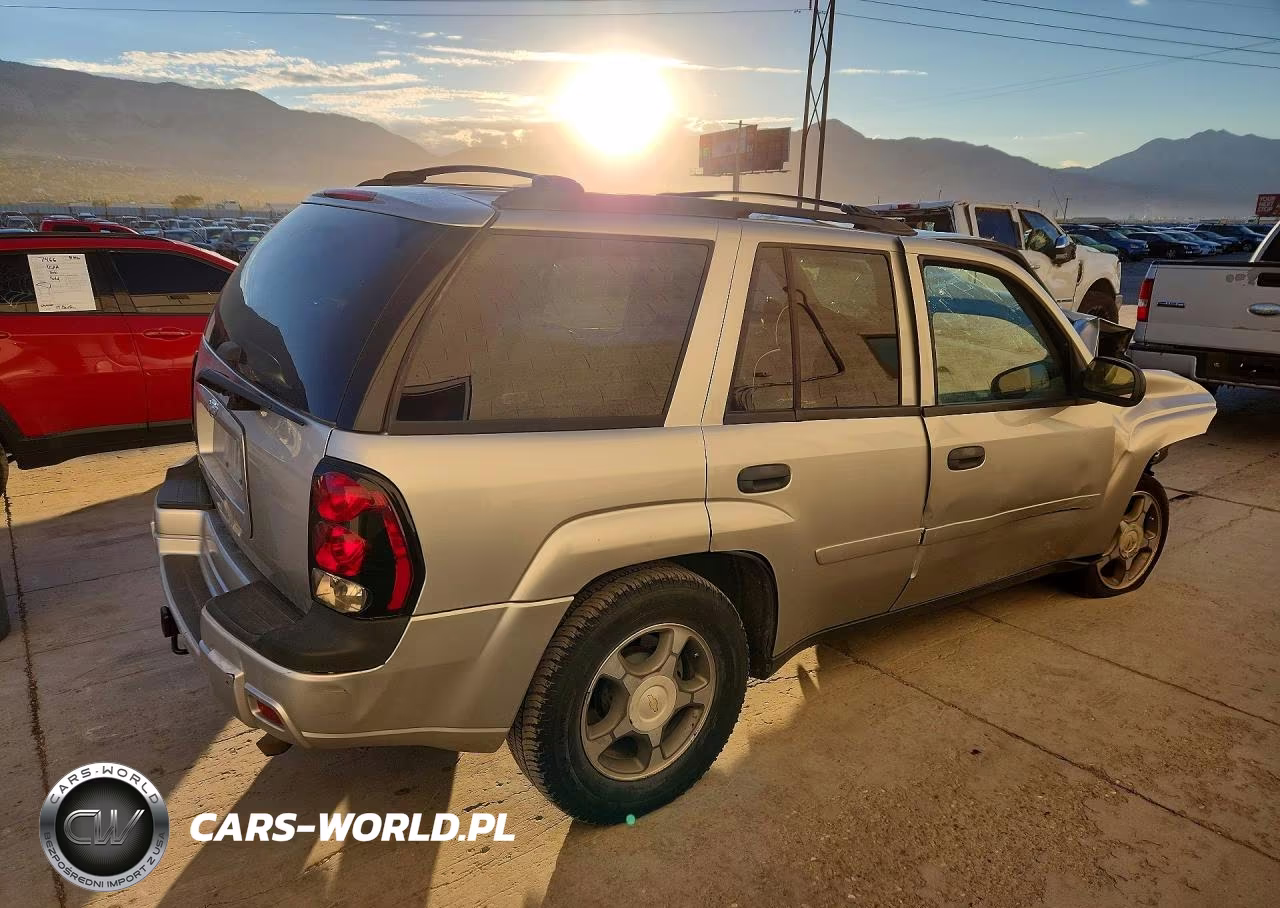 2007 Chevrolet Trailblazer Ls VIN:1GNDT13SX72279085 - 3