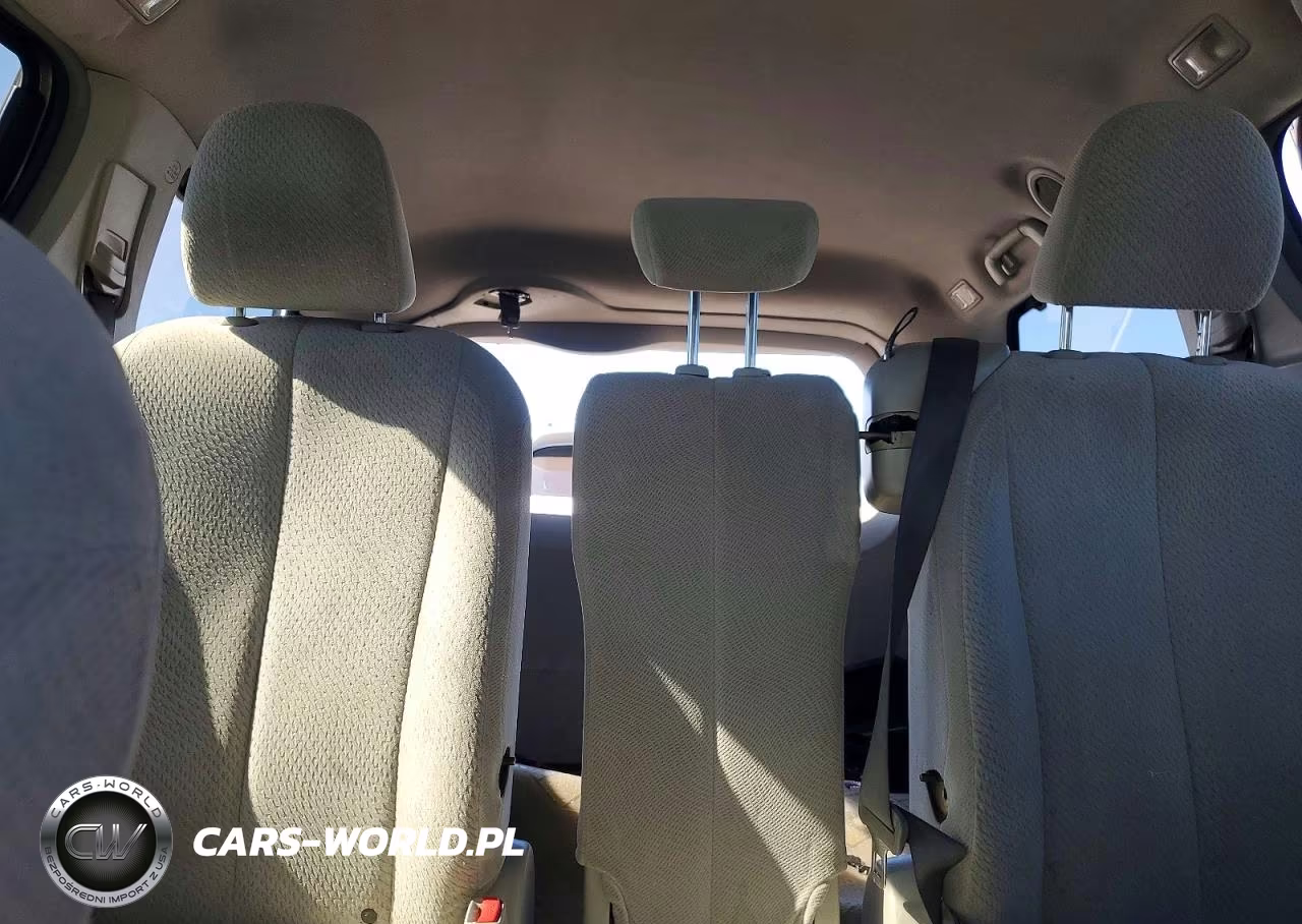 2011 Toyota Sienna Le VIN:5TDKK3DC1BS046431 - 10