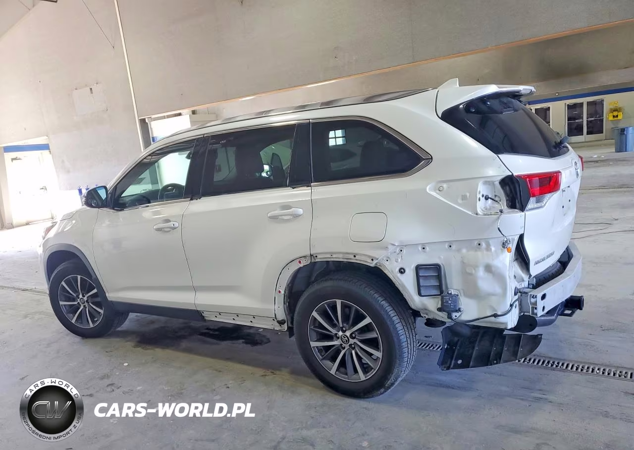 2019 Toyota Highlander Xle VIN:5TDJZRFH6KS619231 - 2