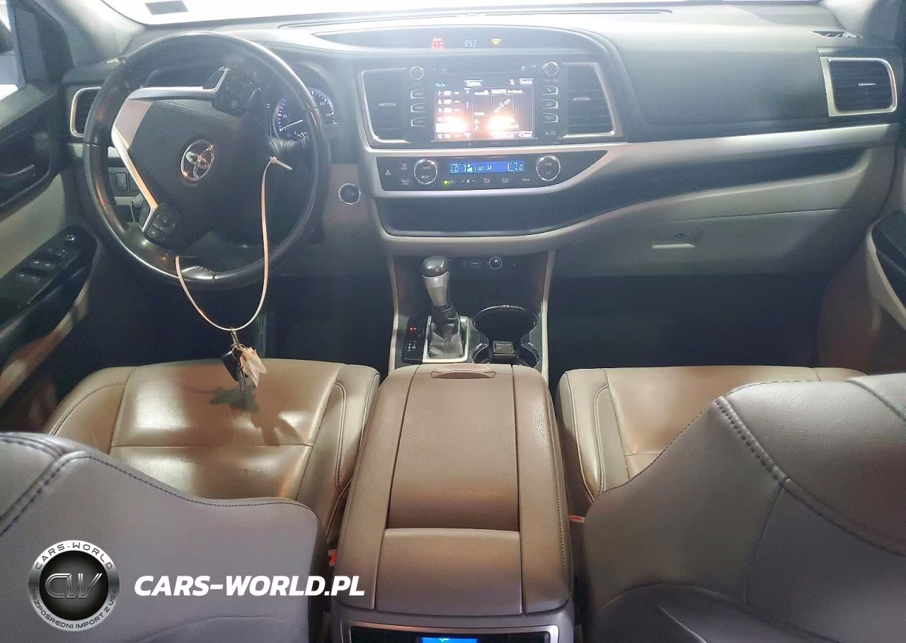 2019 Toyota Highlander Xle VIN:5TDJZRFH6KS619231 - 8