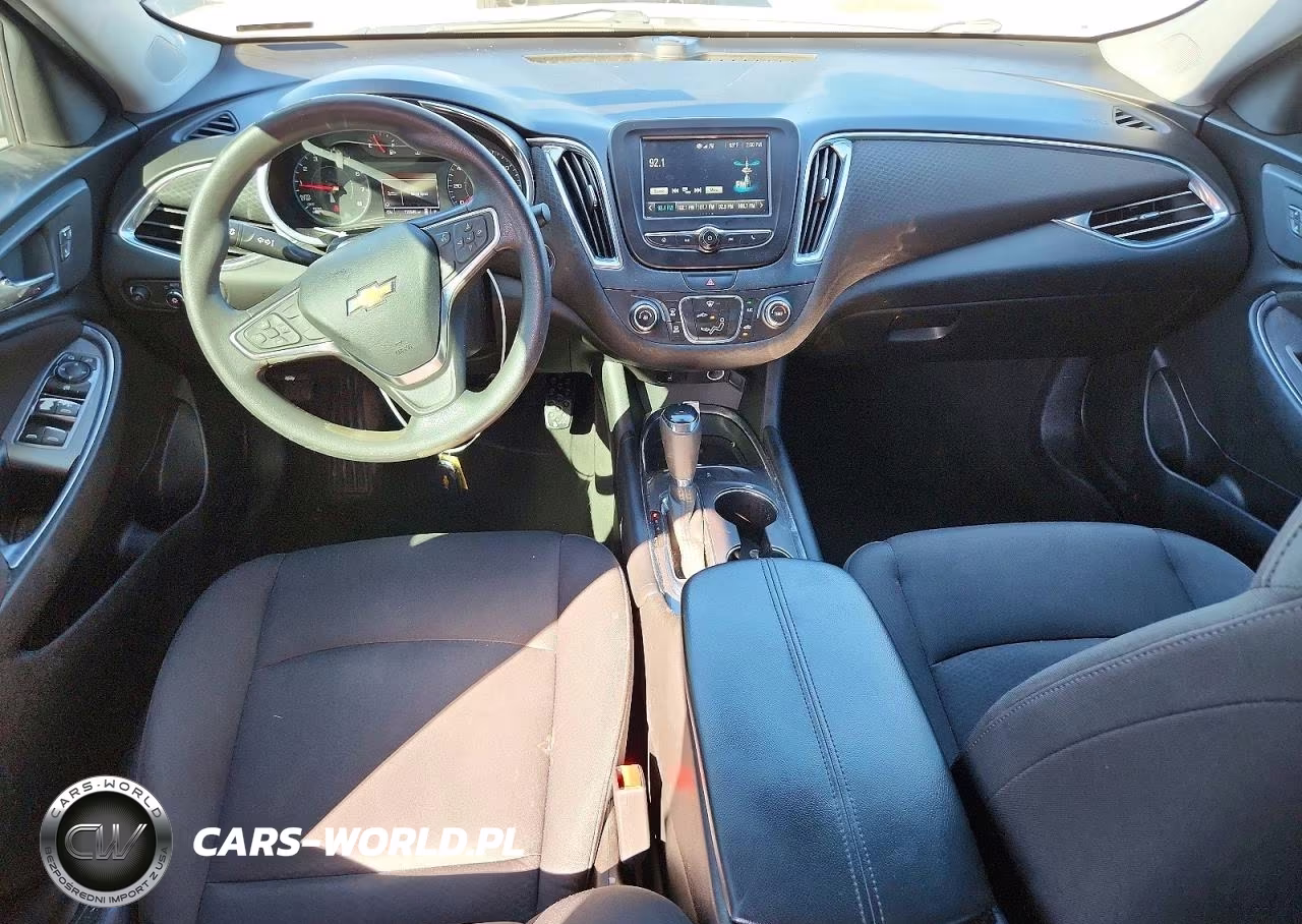 2018 Chevrolet Malibu Lt VIN:1G1ZD5STXJF151774 - 8