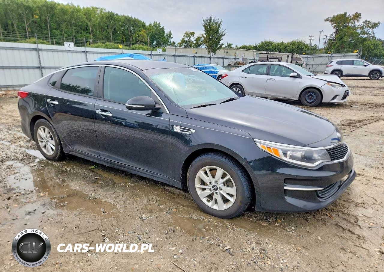 2017 Kia Optima Lx VIN:KNAGT4L32H5141702 - 4