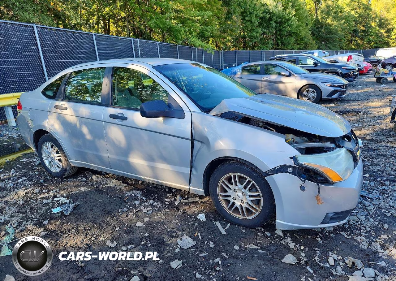 2009 Ford Focus Se VIN:1FAHP35N69W246216 - 4