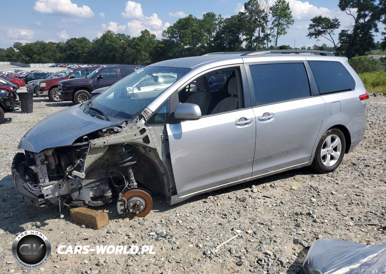 2013 Toyota Sienna Le