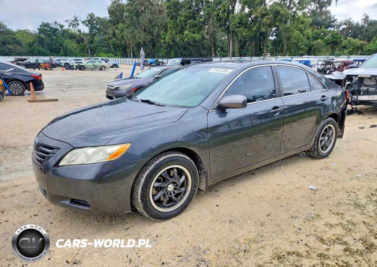 2008 Toyota Camry Le V6 – zdjęcie 1 z 12