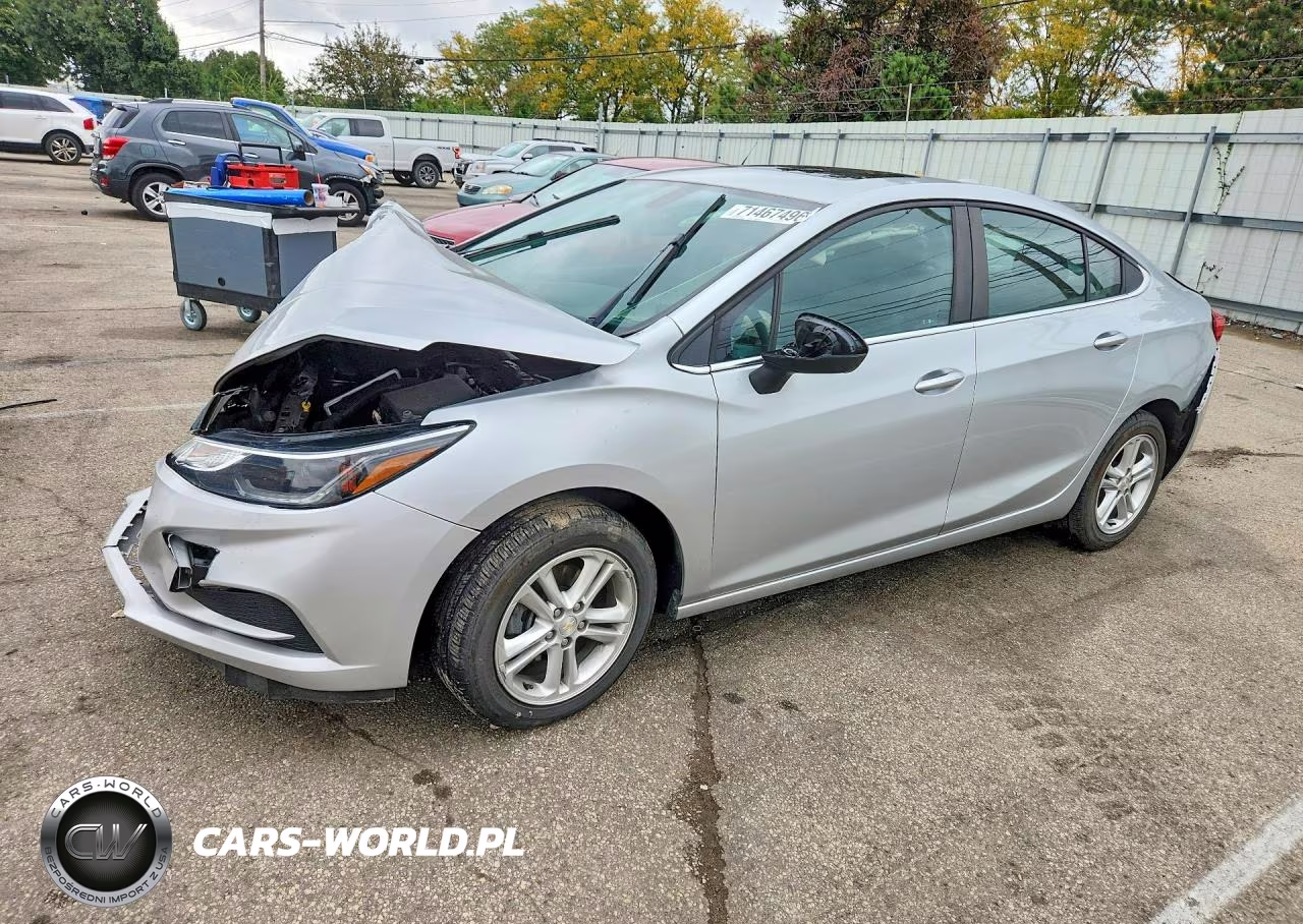2017 Chevrolet Cruze Lt VIN:1G1BE5SM5H7161303 - 1