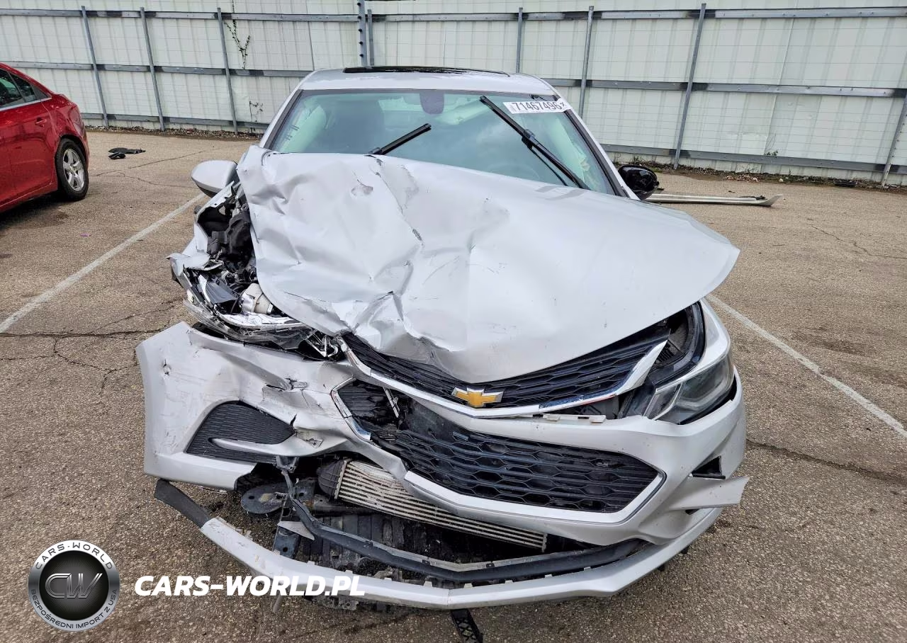 2017 Chevrolet Cruze Lt VIN:1G1BE5SM5H7161303 - 5