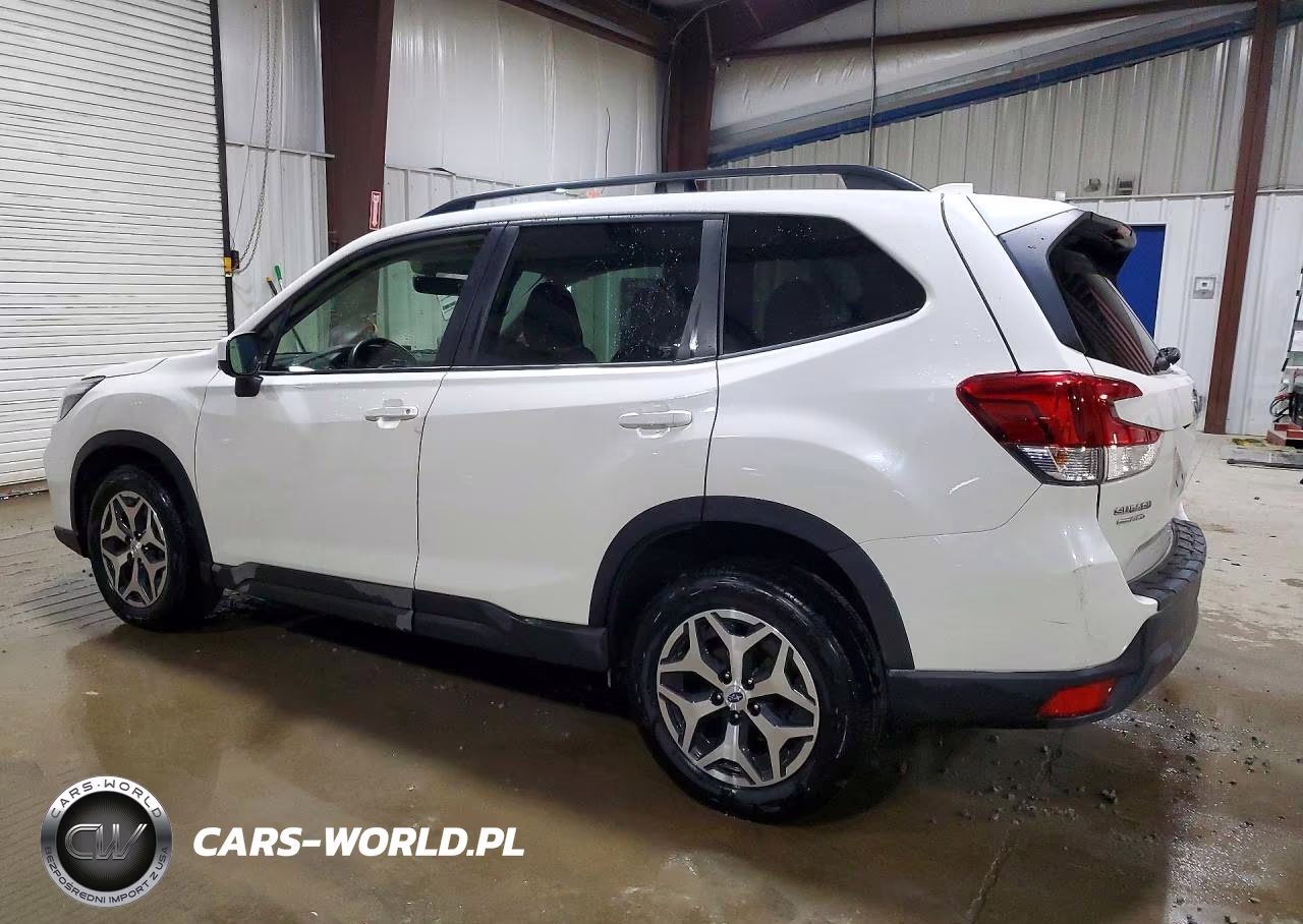 2020 Subaru Forester Premium VIN:JF2SKAGC1LH609565 - 2