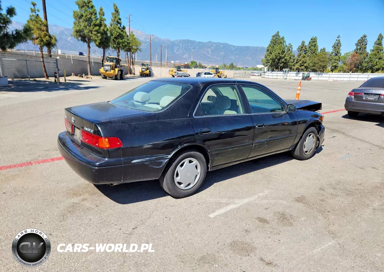 2000 Toyota Camry Ce VIN:4T1BG22K9YU961582 - 3