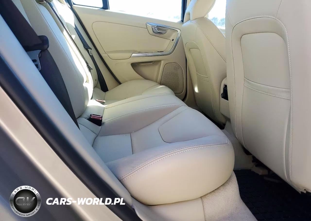 2016 Volvo S60 Premier VIN:YV126MFK6G2402945 - 10