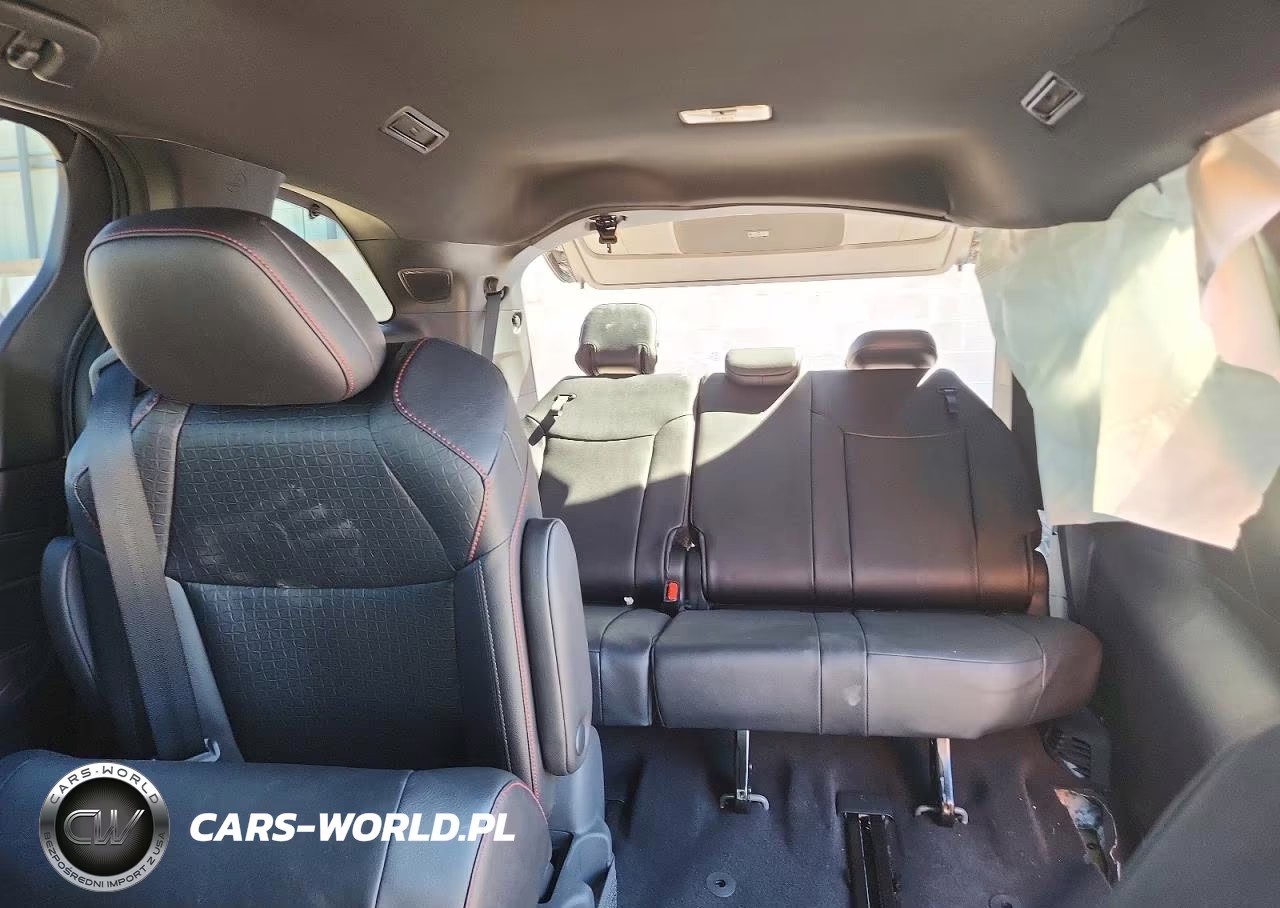 2026 Toyota Sienna Xse VIN:5TDXRKEC4TS340692 - 10