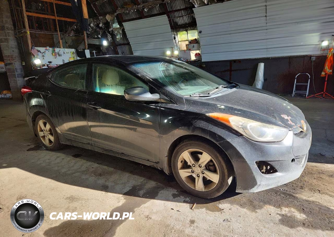 2013 Hyundai Elantra Gls VIN:5NPDH4AE0DH399125 - 4