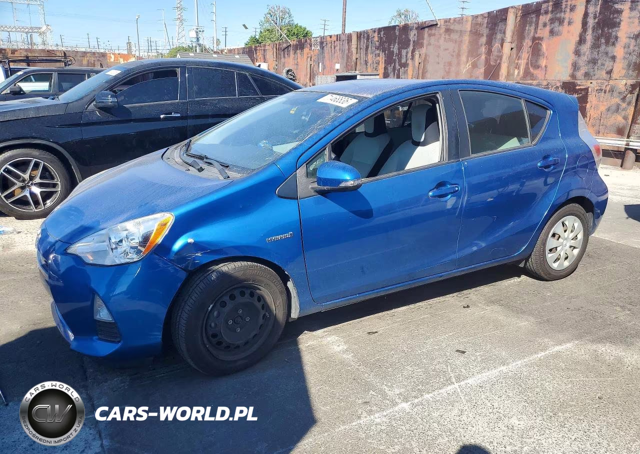 2013 Toyota Prius C One – zdjęcie 1 z 12