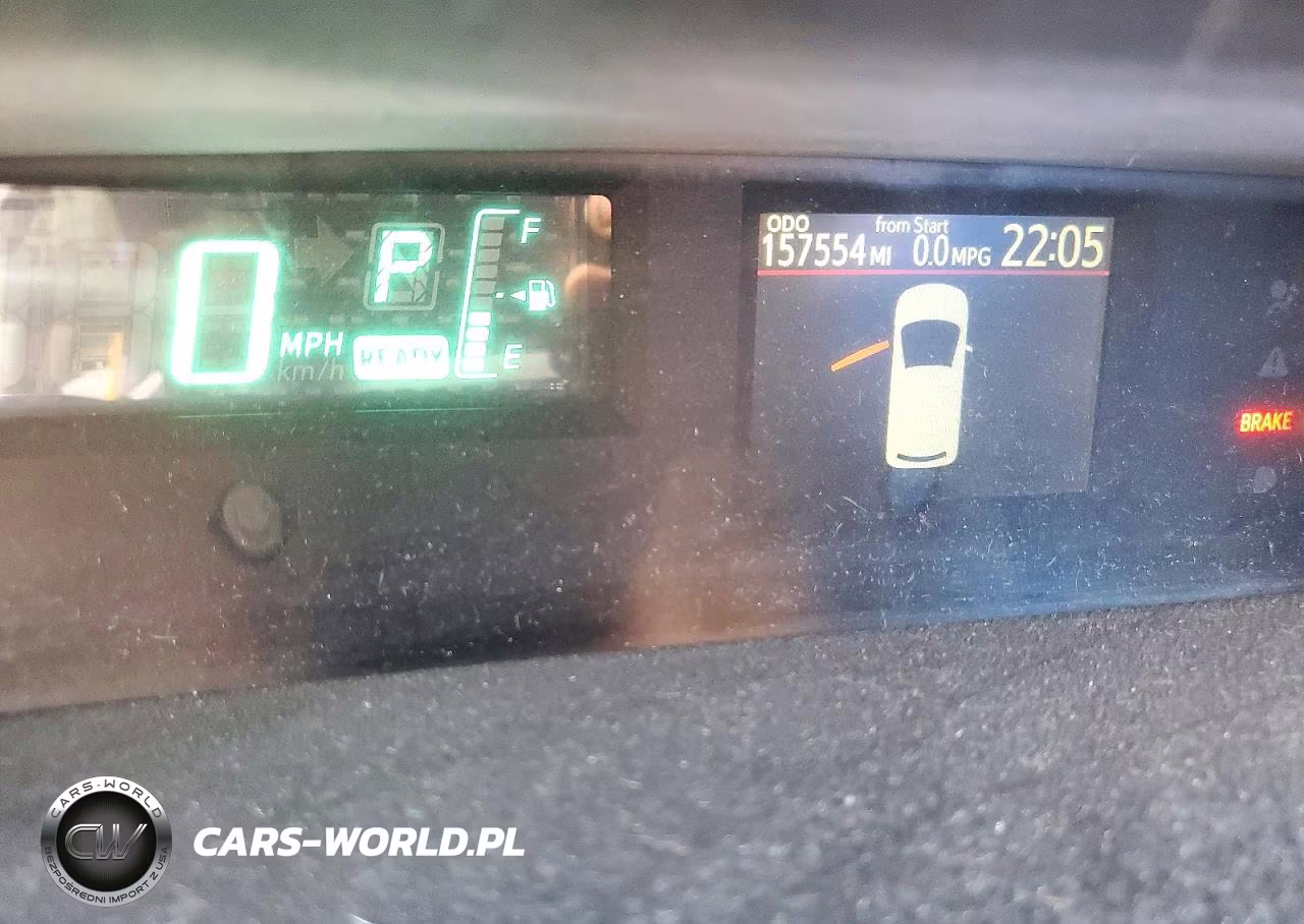 2013 Toyota Prius C One VIN:JTDKDTB37D1549586 - 9