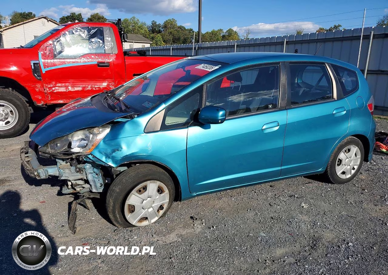 2013 Honda Fit VIN:JHMGE8H3XDC028307 - 1