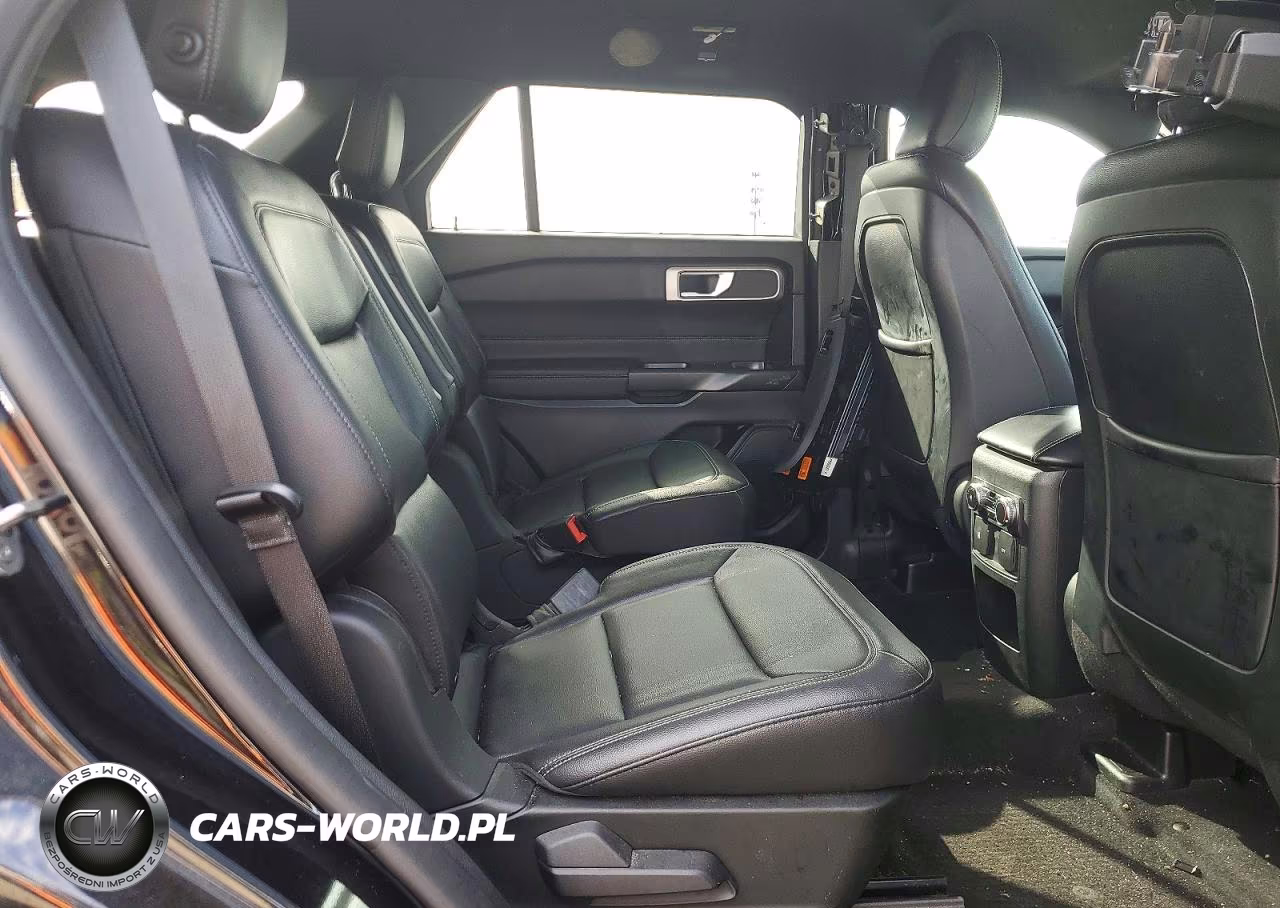 2020 Ford Explorer Xlt VIN:1FMSK8DH1LGC06095 - 11