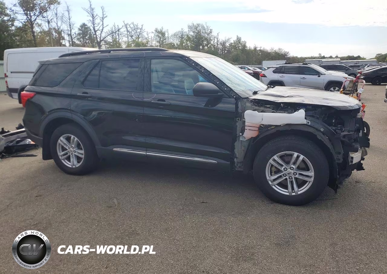 2020 Ford Explorer Xlt VIN:1FMSK8DH1LGC06095 - 4