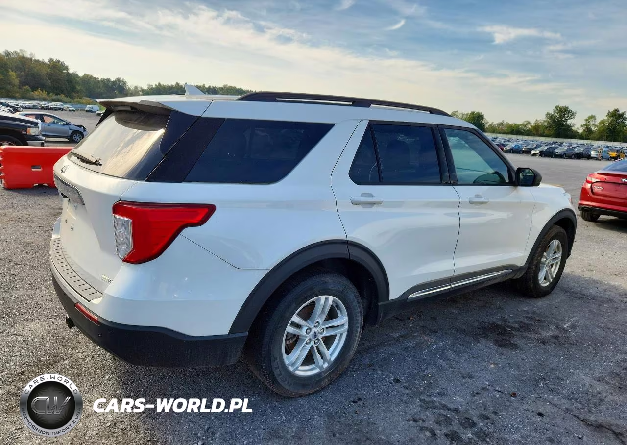 2020 Ford Explorer Xlt VIN:1FMSK8DH5LGB02872 - 3