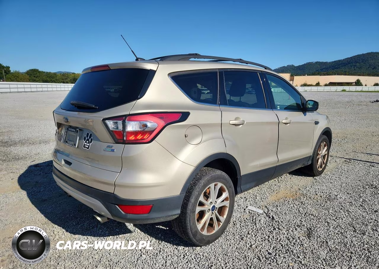 2018 Ford Escape Se VIN:1FMCU9GD3JUA94461 - 3