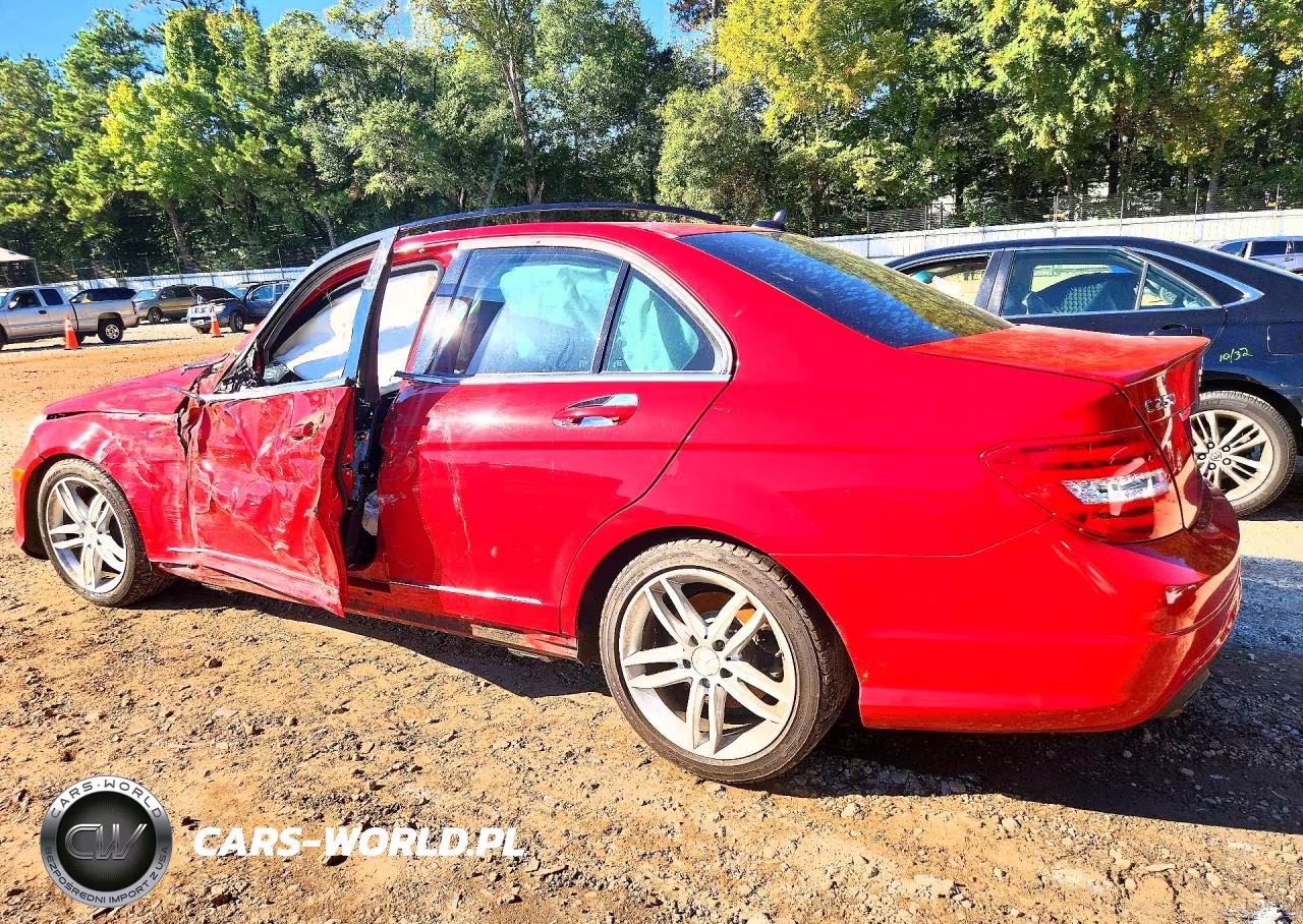 2013 Mercedes-Benz C 250 VIN:WDDGF4HB3DR262886 - 2
