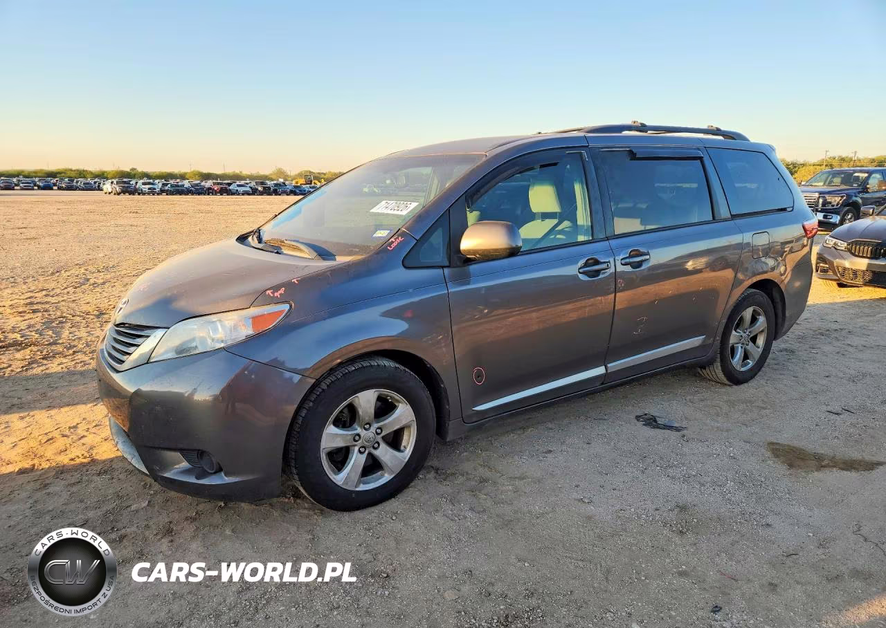 2016 Toyota Sienna Le VIN:5TDKK3DC1GS766366 - 1