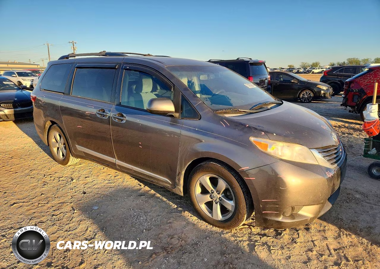 2016 Toyota Sienna Le VIN:5TDKK3DC1GS766366 - 4