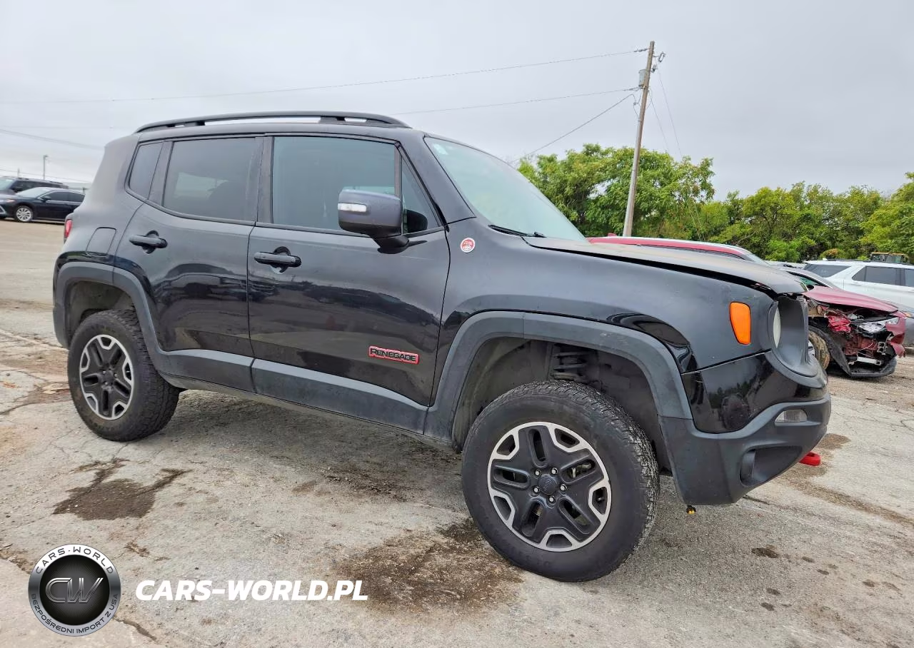2016 Jeep Renegade Trailhawk VIN:ZACCJBCTXGPC80493 - 4