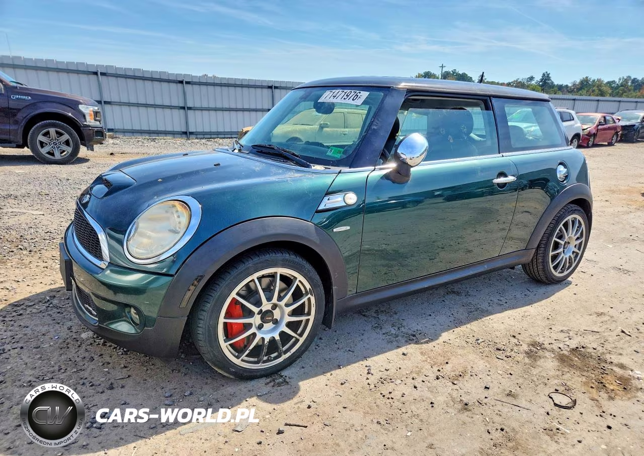 2009 Mini Cooper S VIN:WMWMF73539TW85622 - 1