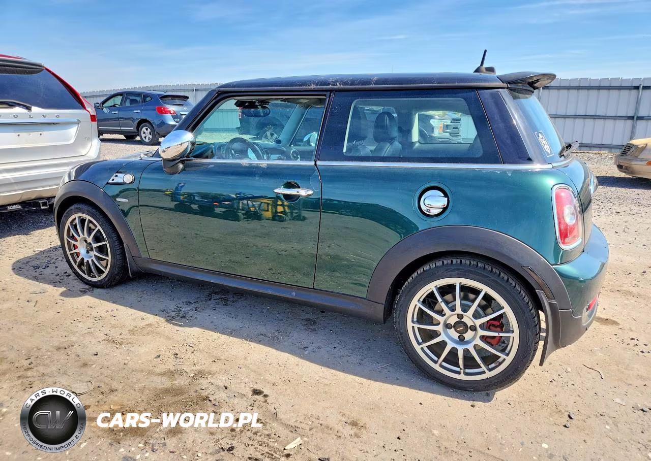 2009 Mini Cooper S VIN:WMWMF73539TW85622 - 2