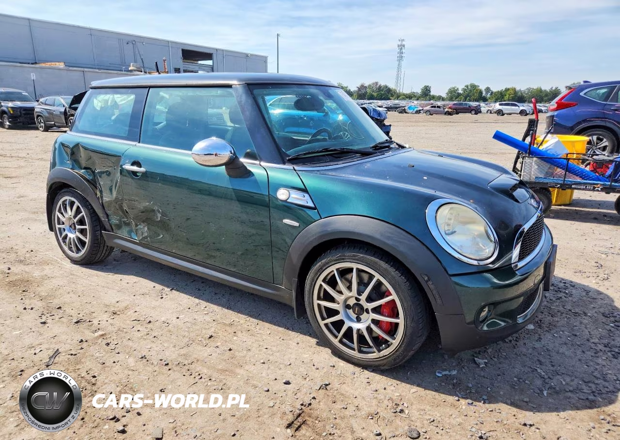 2009 Mini Cooper S VIN:WMWMF73539TW85622 - 4