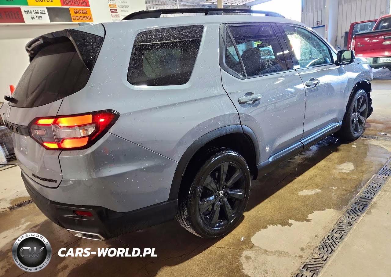 2025 Honda Pilot Black VIN:5FNYG1H90SB132882 - 3