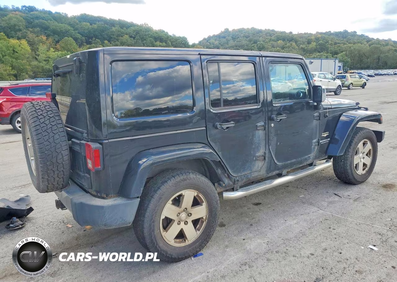 2011 Jeep Wrangler Unlimited Sahara VIN:1J4BA5H16BL526581 - 3