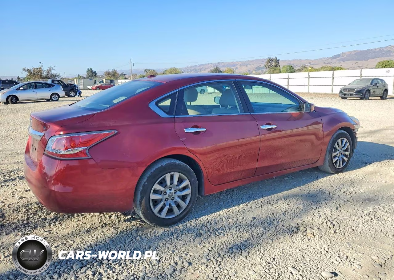 2015 Nissan Altima 2.5 S VIN:1N4AL3AP0FN335835 - 3