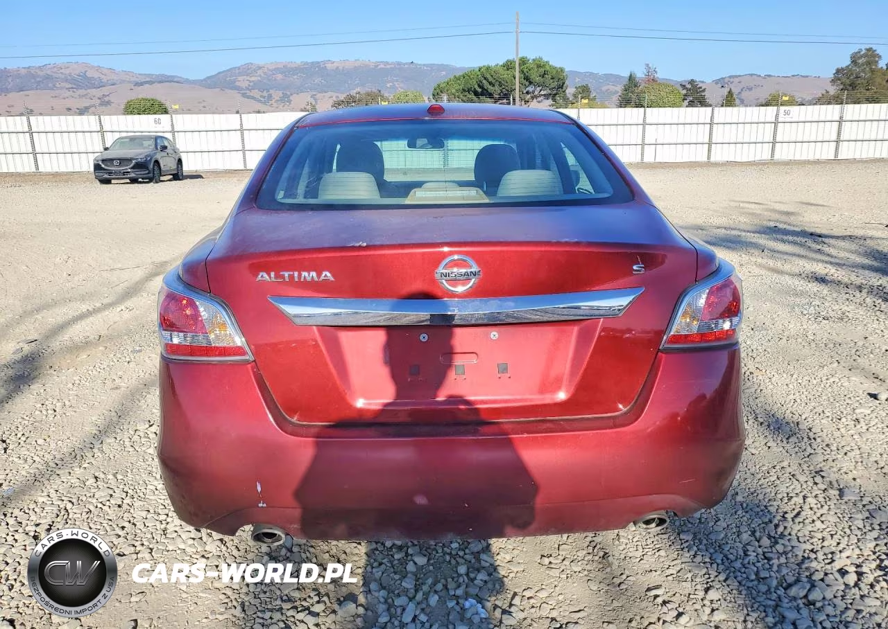 2015 Nissan Altima 2.5 S VIN:1N4AL3AP0FN335835 - 6