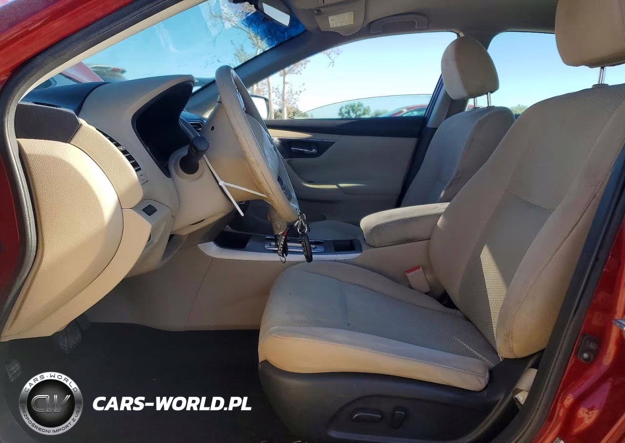 2015 Nissan Altima 2.5 S VIN:1N4AL3AP0FN335835 - 7
