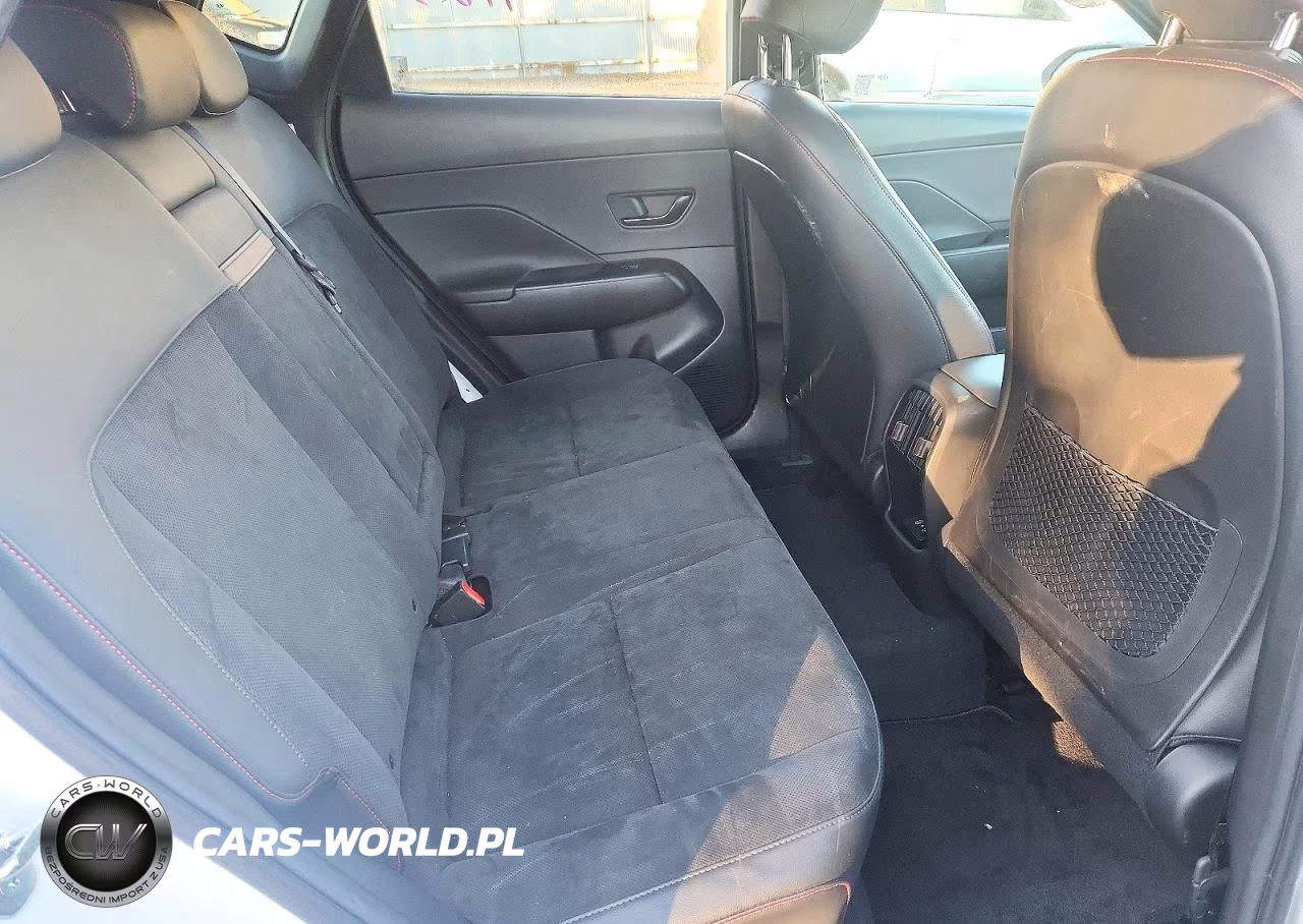 2025 Hyundai Kona N Line S VIN:KM8HBCA31SU233836 - 11