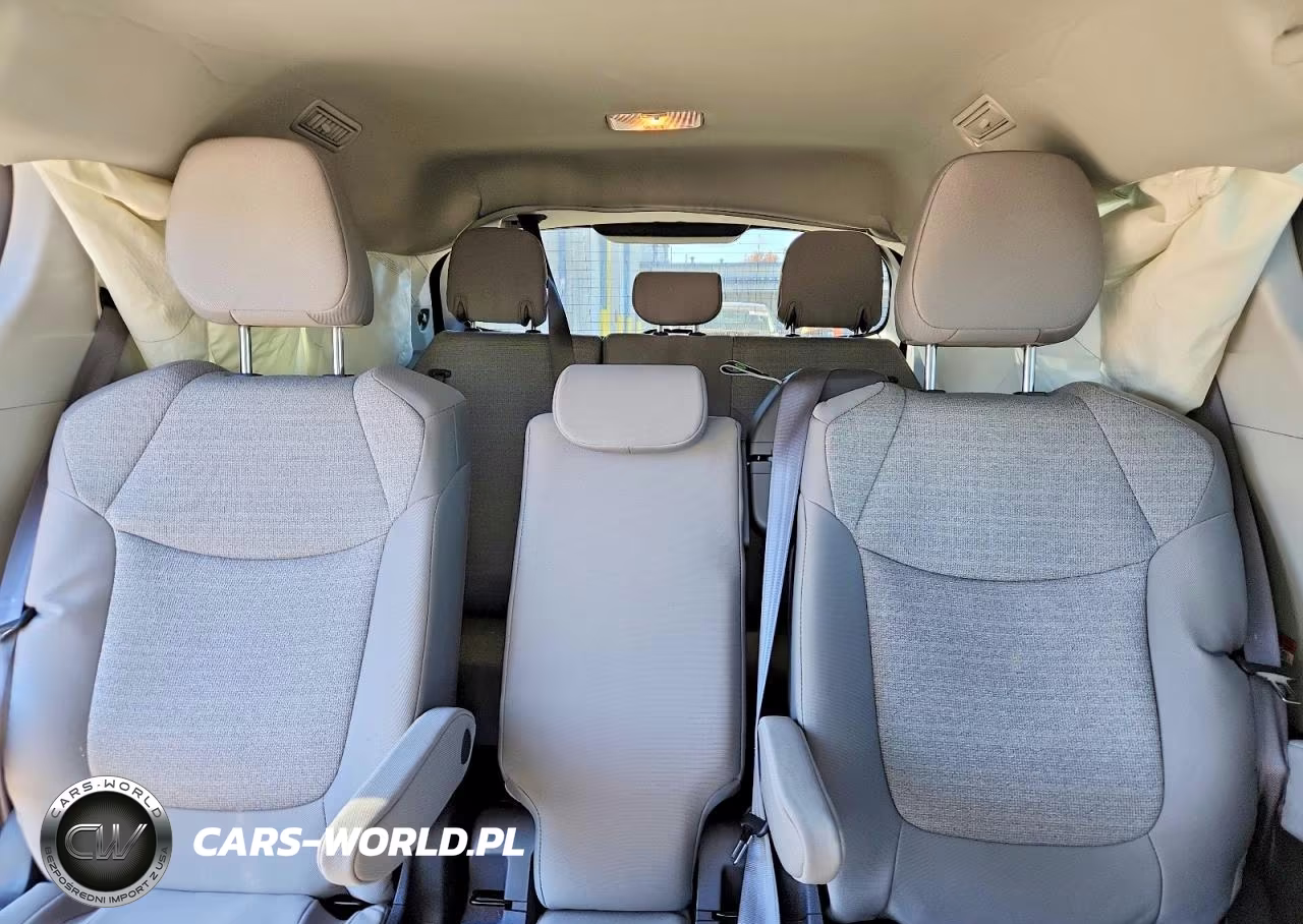 2023 Toyota Sienna Le VIN:5TDKRKEC7PS171557 - 10