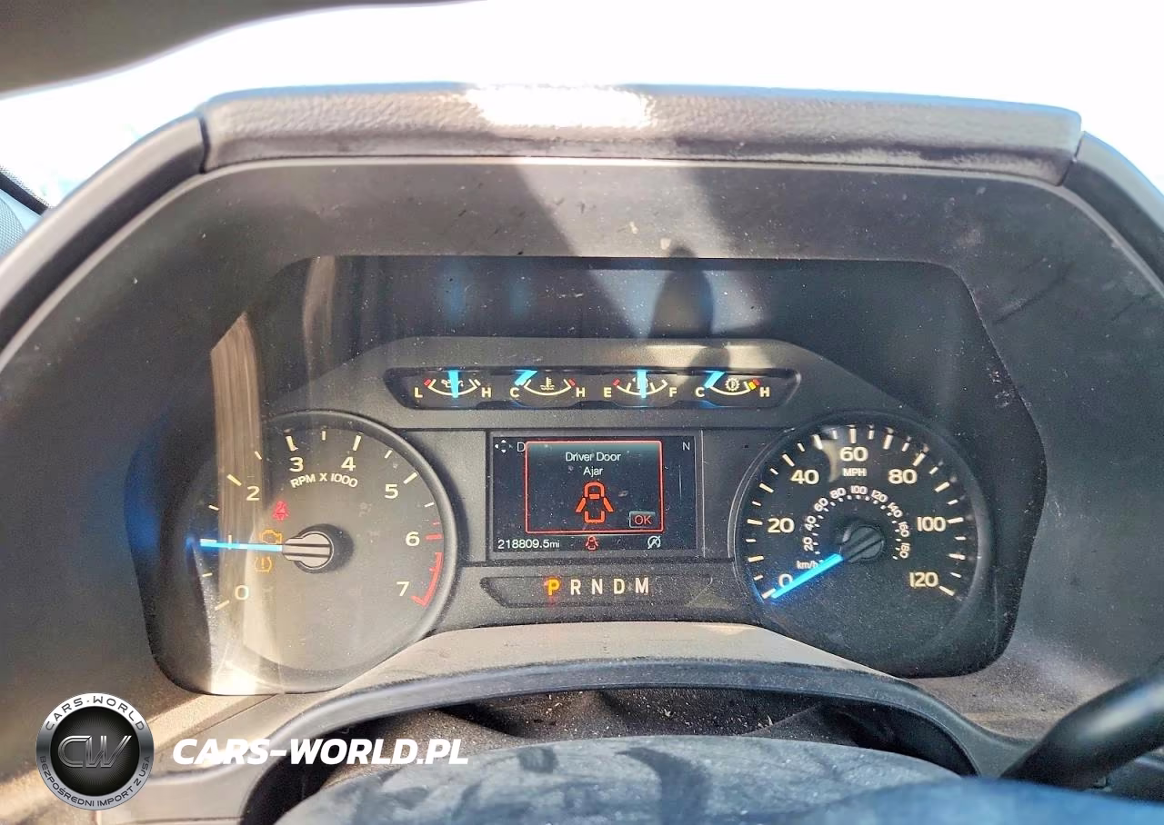 2018 Ford F150 Super Cab VIN:1FTFX1CG9JKC90409 - 9